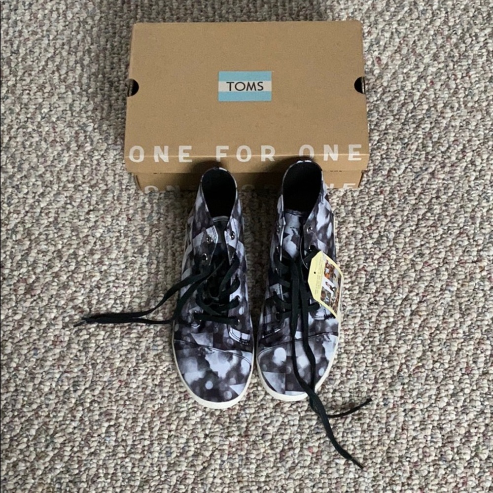 Toms Paseo High Tops